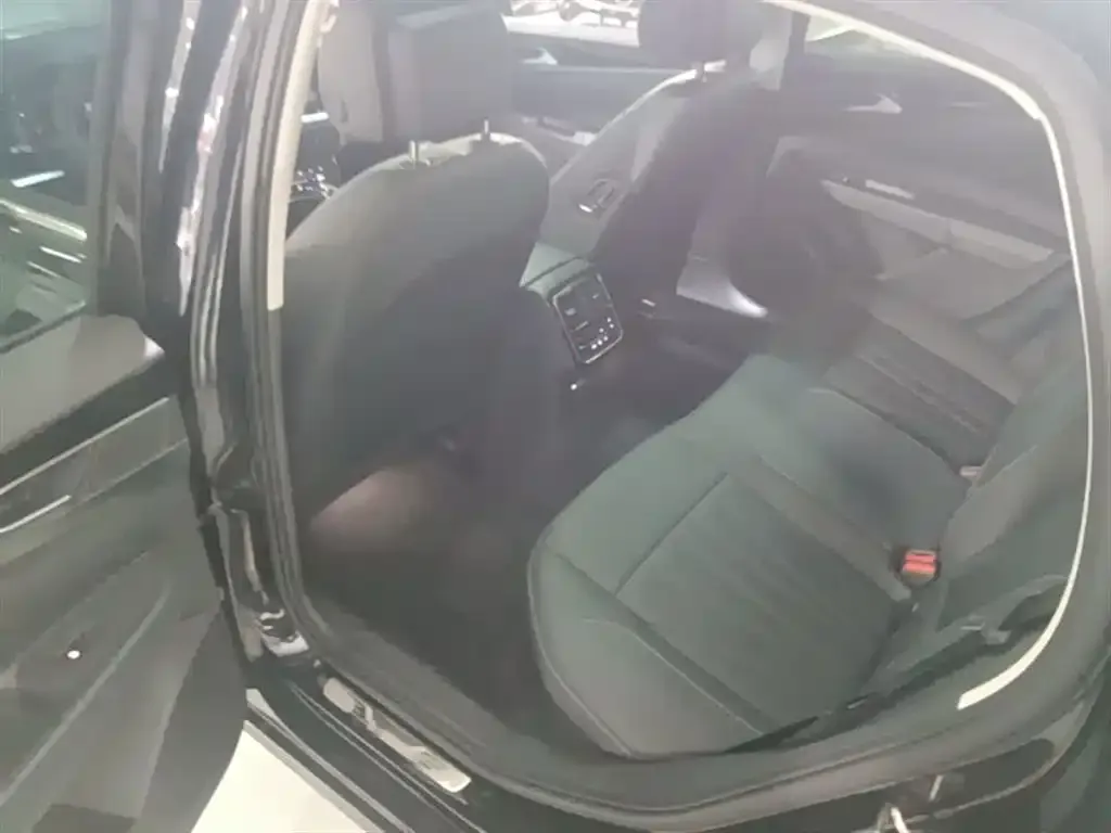 Volkswagen Passat — фото 2