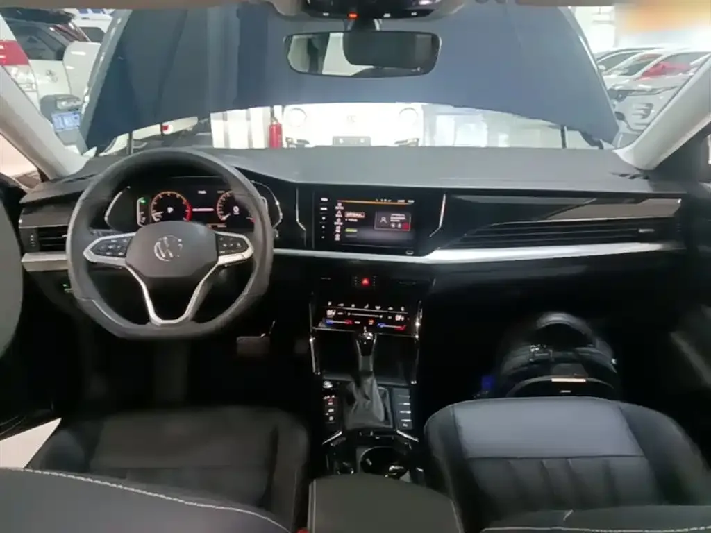 Volkswagen Passat — фото 10