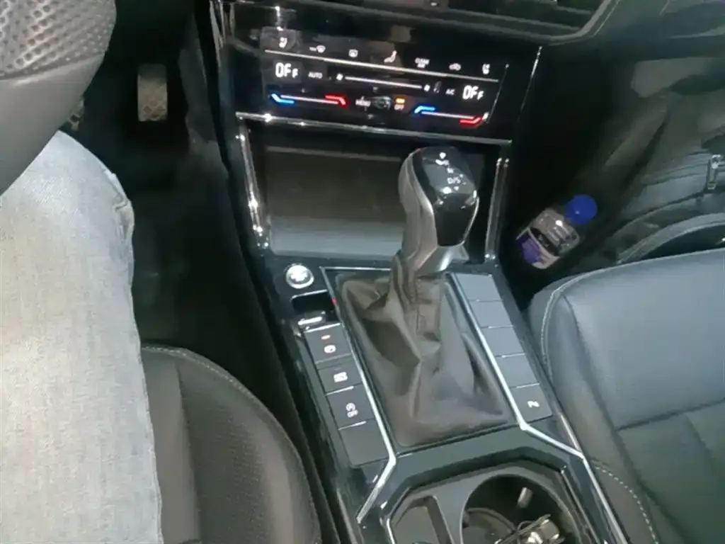 Volkswagen Passat — фото 5