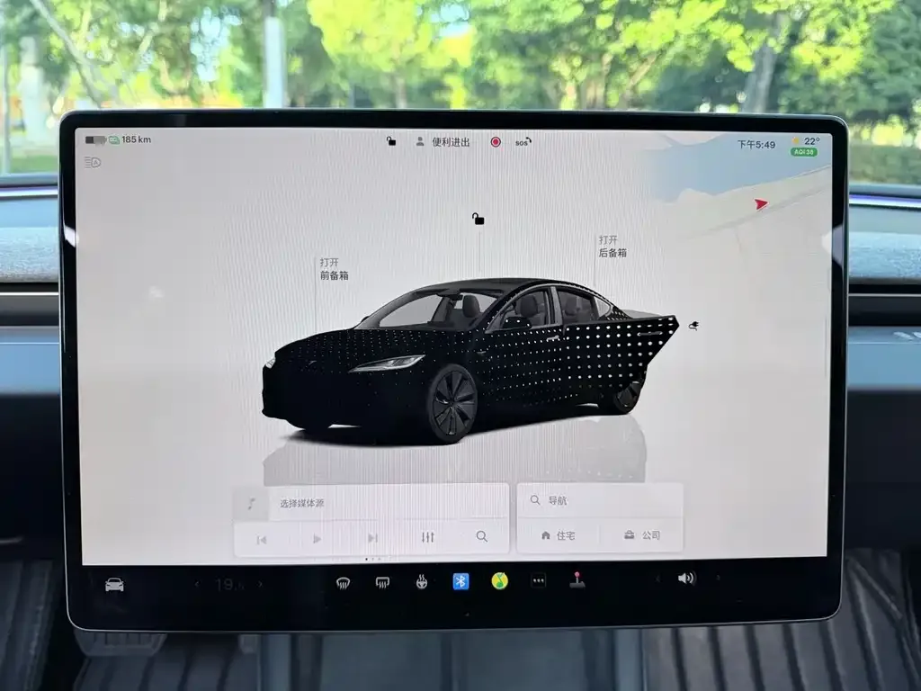 Tesla Model 3 — фото 4