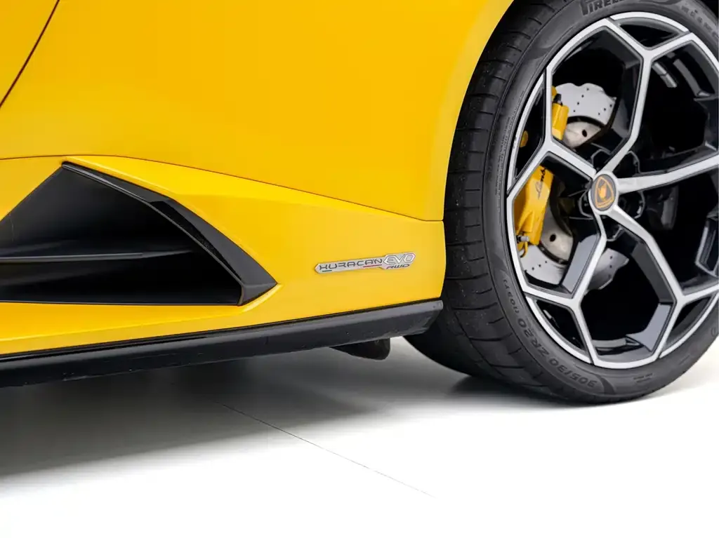 Lamborghini Huracan — фото 10