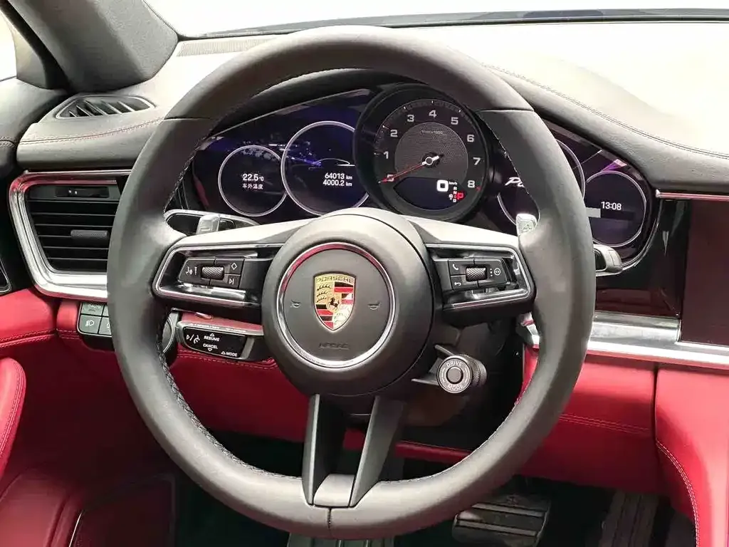 Porsche Panamera — фото 10