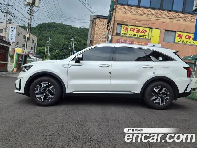 Kia Sorento — фото 6