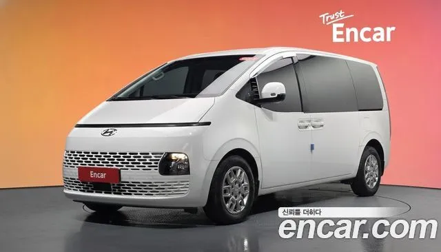Hyundai Staria — фото 1