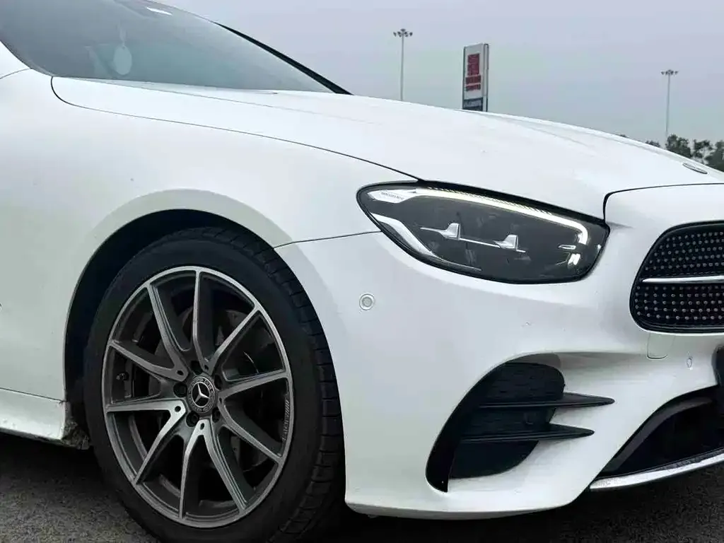 Mercedes-Benz E-Class (Import) — фото 3