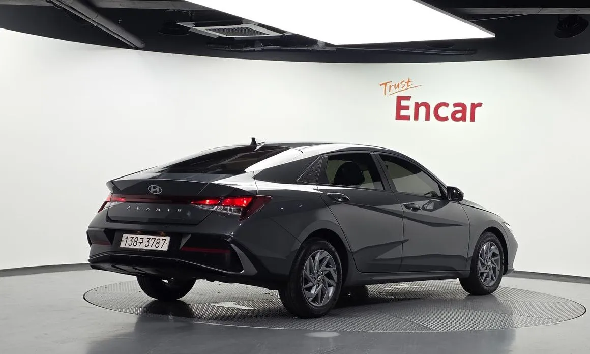 Hyundai AVANTE — фото 3