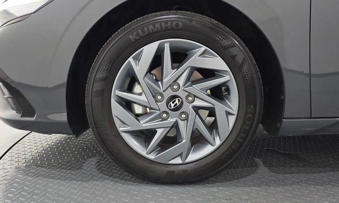 Hyundai AVANTE — фото 8