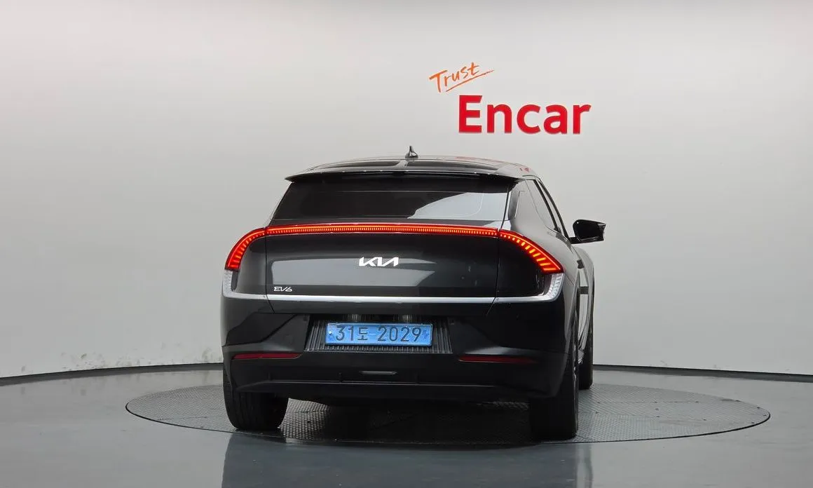 Kia EV6 — фото 6