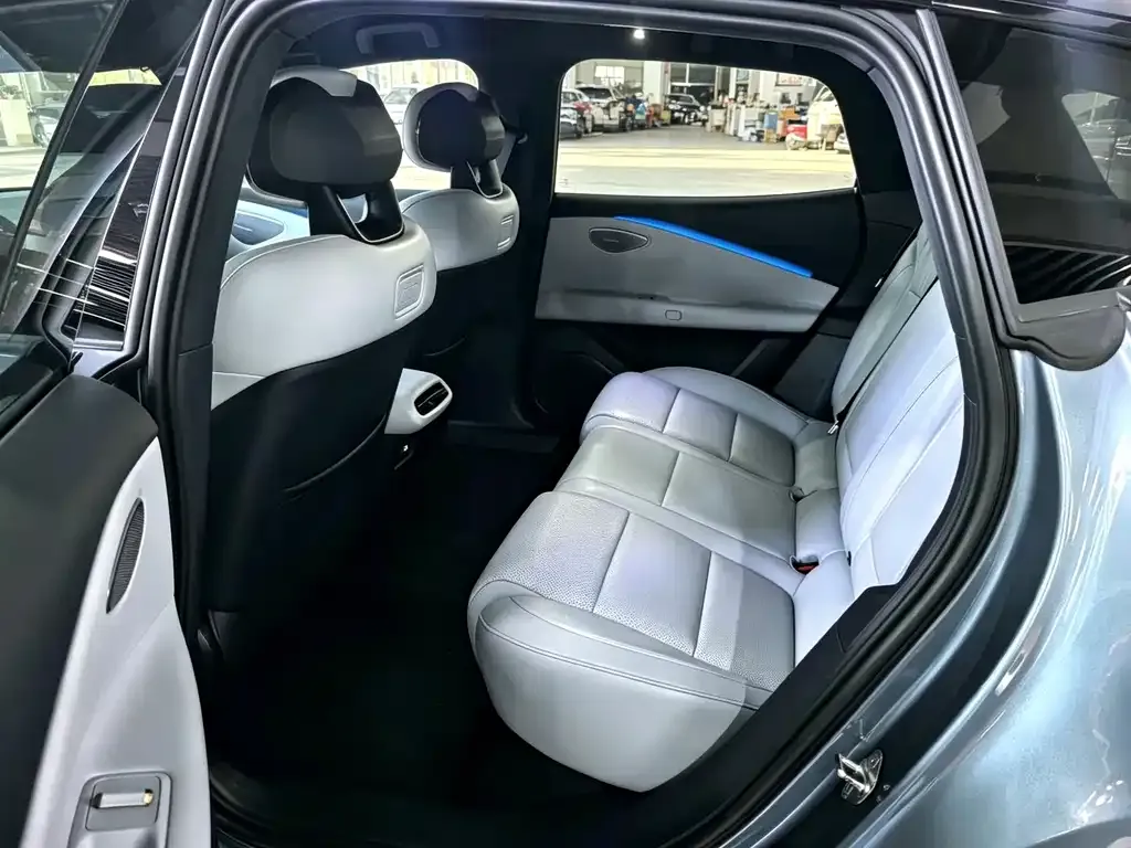 Lynk & Co Z10 — фото 5