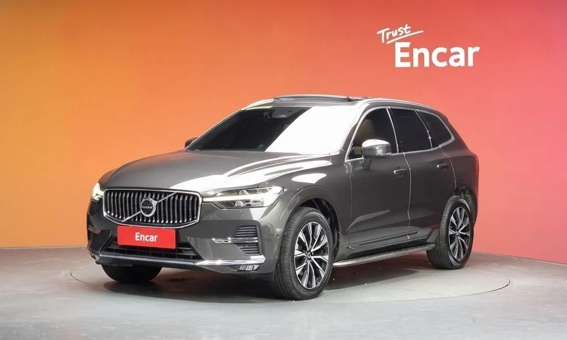 Volvo XC60 — фото 1