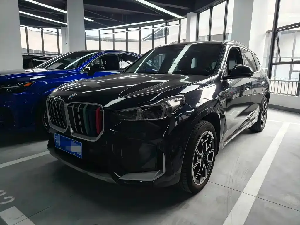 BMW X1 — фото 1