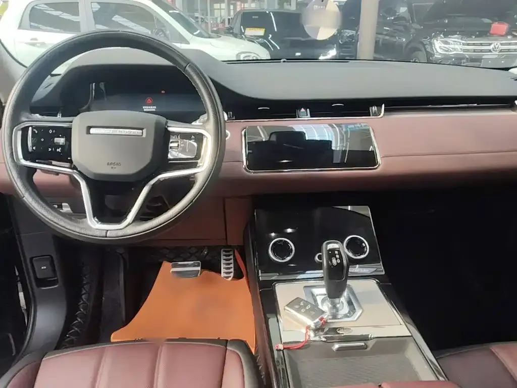 Land Rover Evoque — фото 6