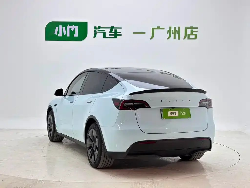 Tesla Model Y — фото 6