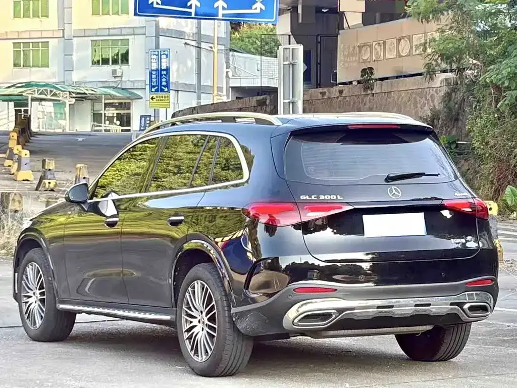 Mercedes-Benz GLC — фото 9