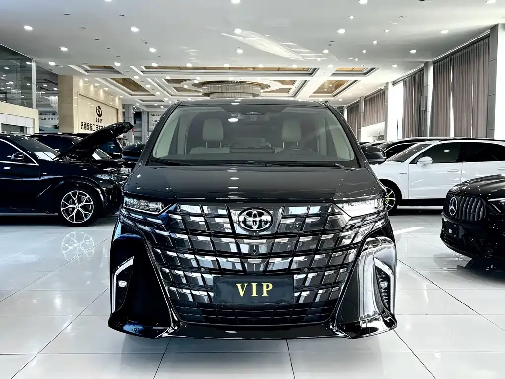 Toyota Alphard — фото 7