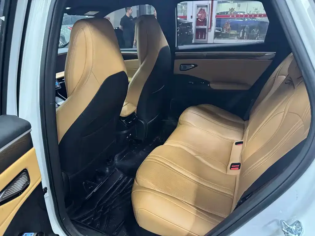 Geely Galaxy L7 — фото 3