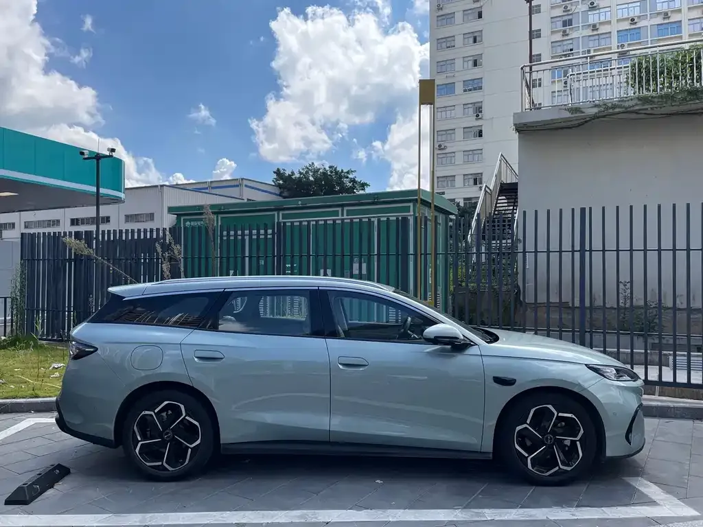 BYD Seal 06 DM-i Touring — фото 9