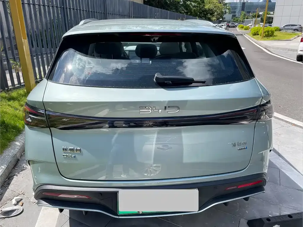 BYD Seal 06 DM-i Touring — фото 10