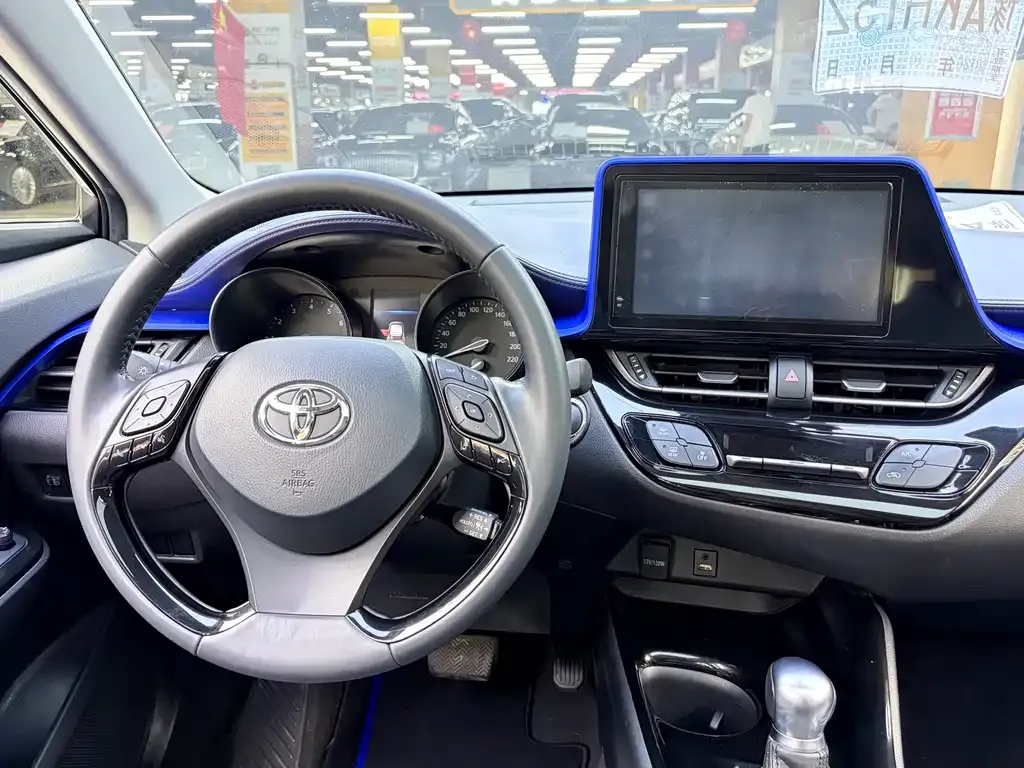 Toyota C-HR — фото 3