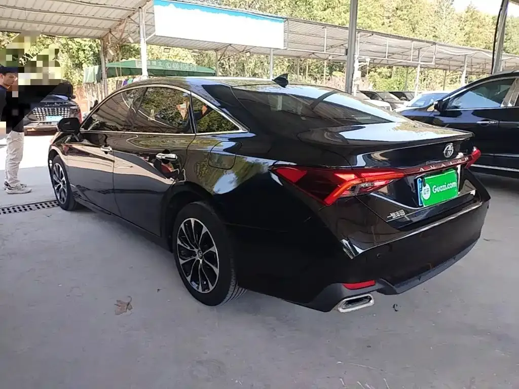 Toyota Avalon — фото 10