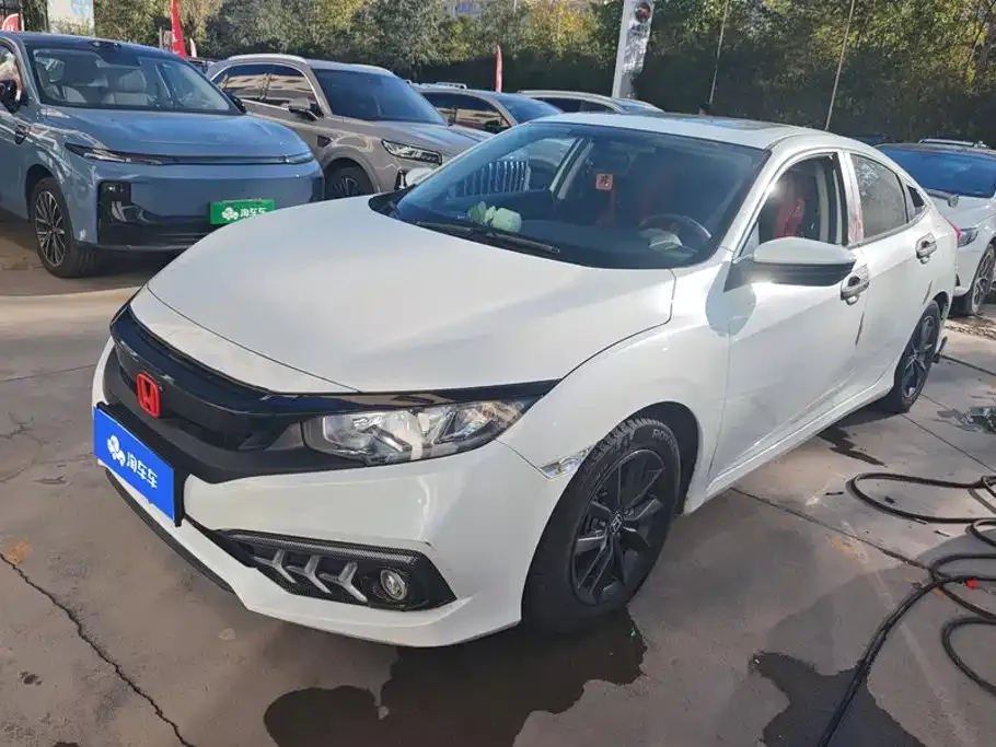 Honda Civic — фото 1