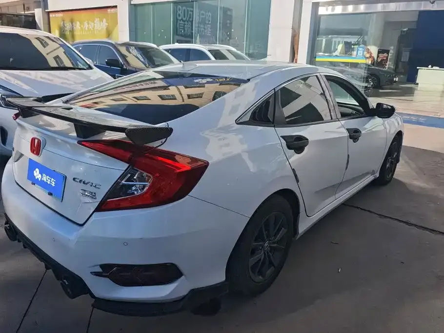 Honda Civic — фото 8