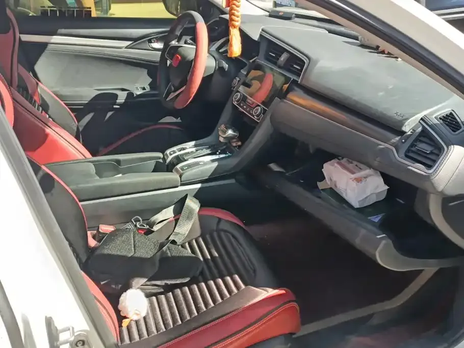 Honda Civic — фото 6
