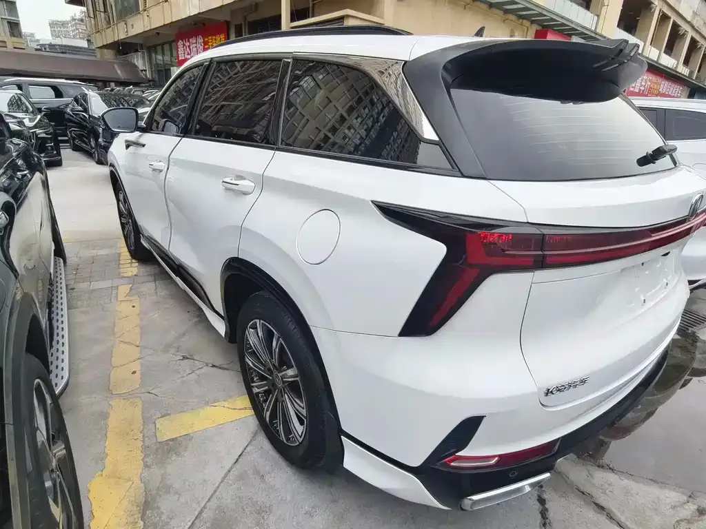 Changan CS75 PLUS — фото 3