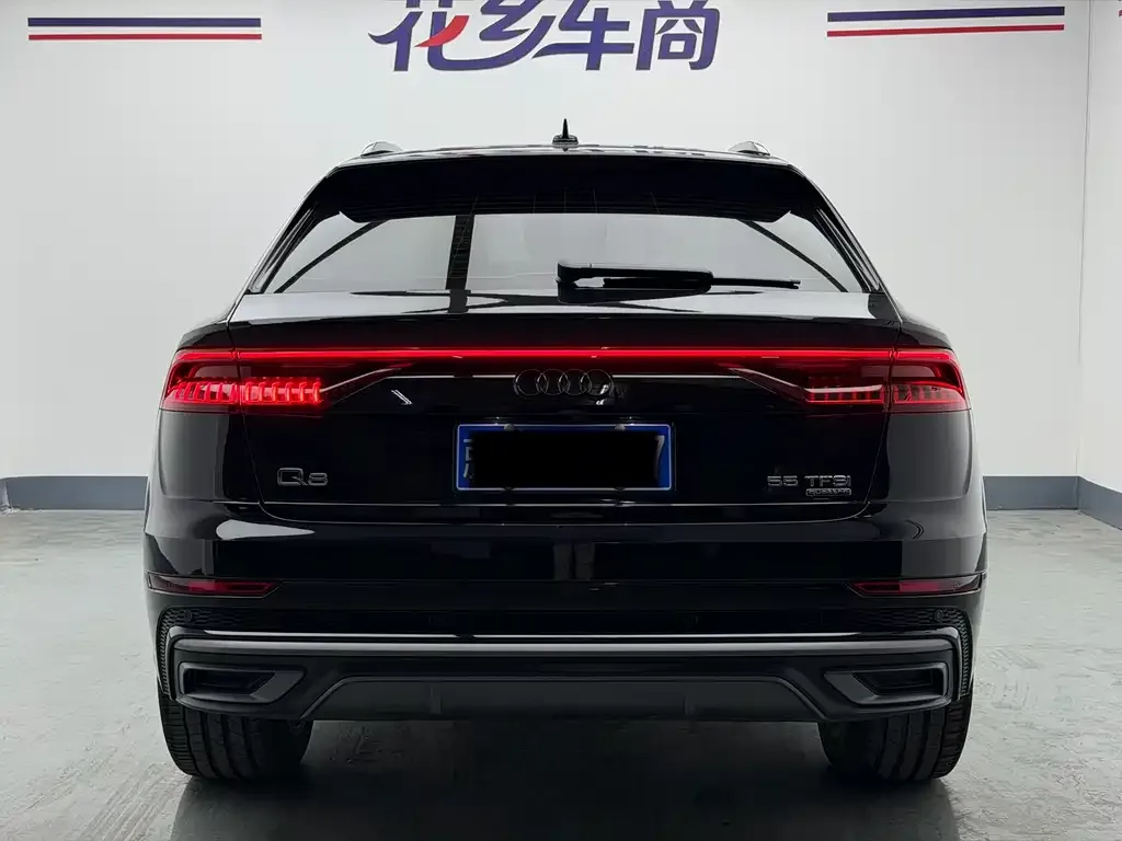 Audi Q8 — фото 2