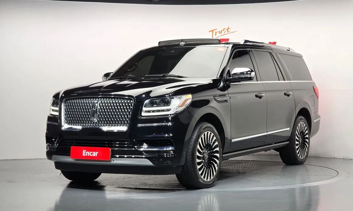 Lincoln Navigator — фото 1