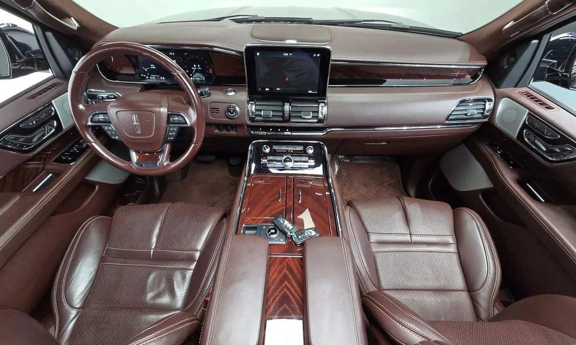 Lincoln Navigator — фото 10