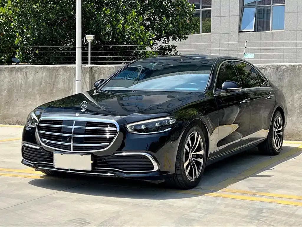 Mercedes-Benz S-Class — фото 1