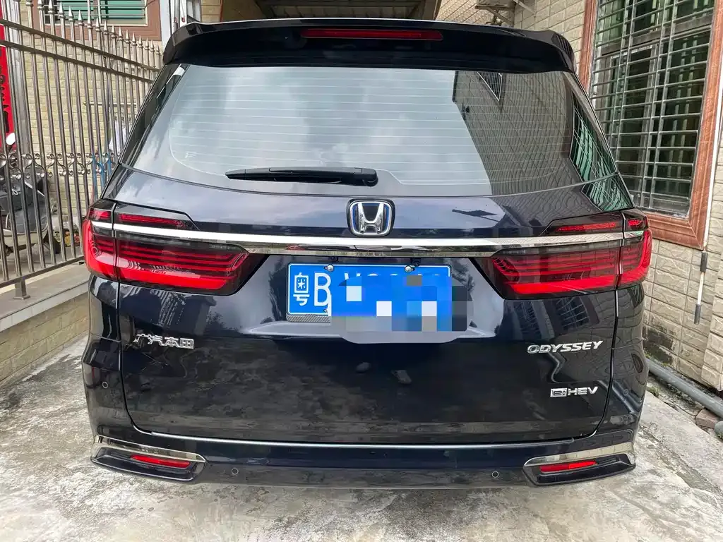 Honda Odyssey — фото 10