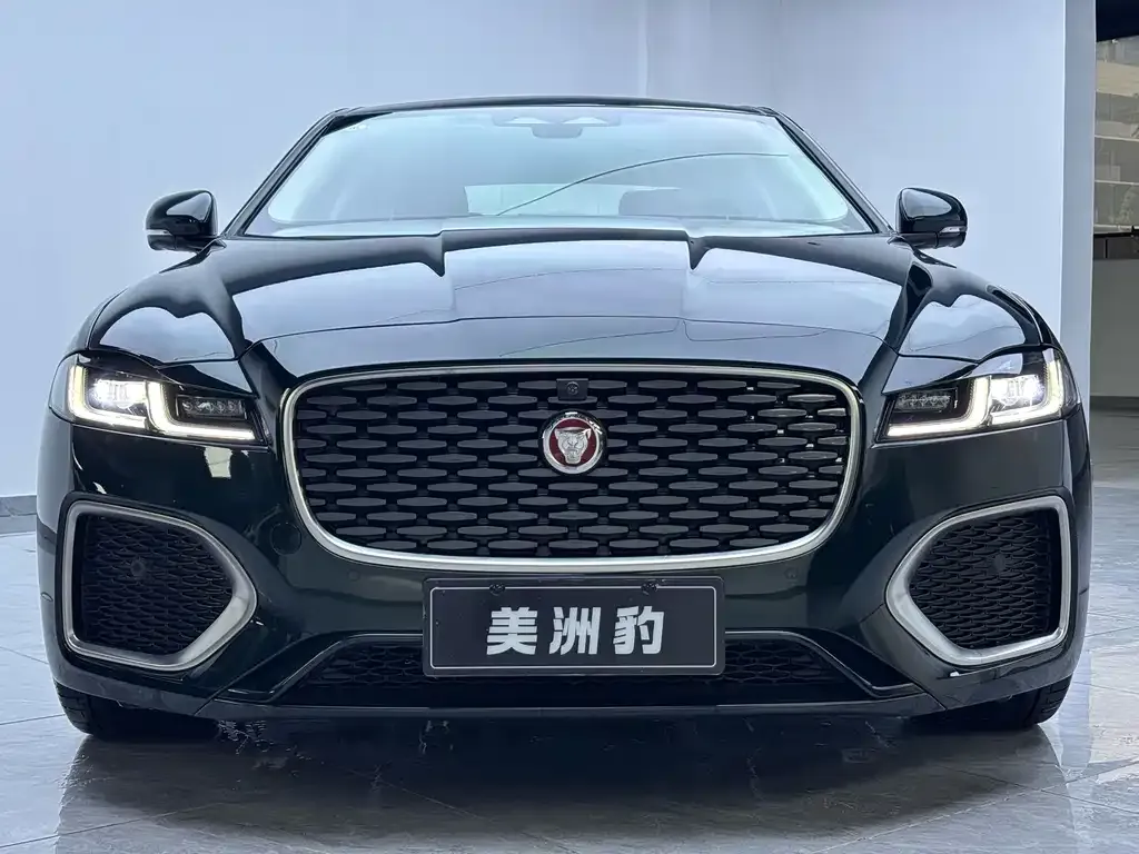 Jaguar XFL — фото 9