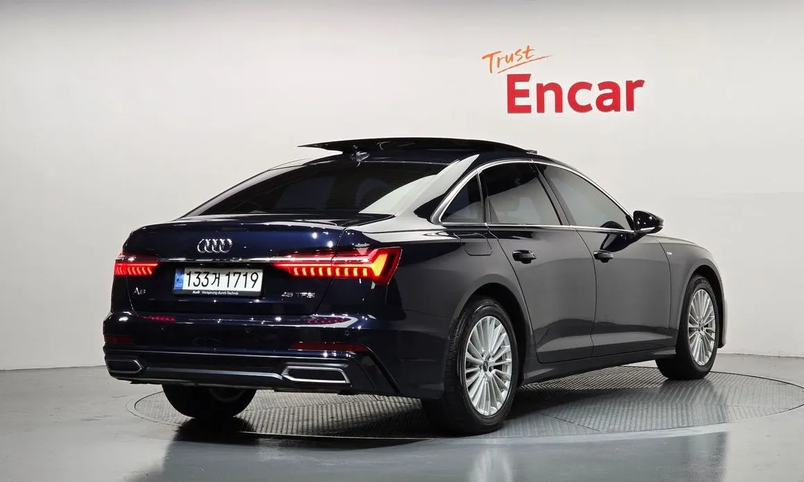 Audi A6 — фото 7