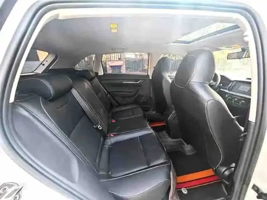 Skoda Kamiq — фото 2