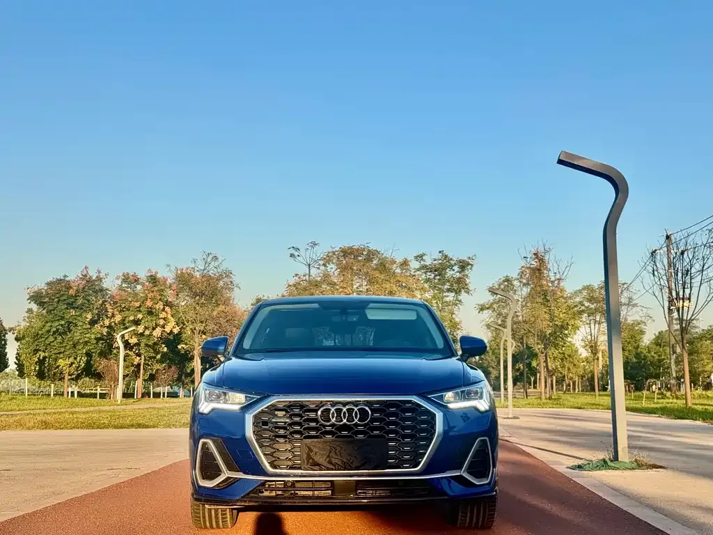 Audi Q3 Sportback — фото 3