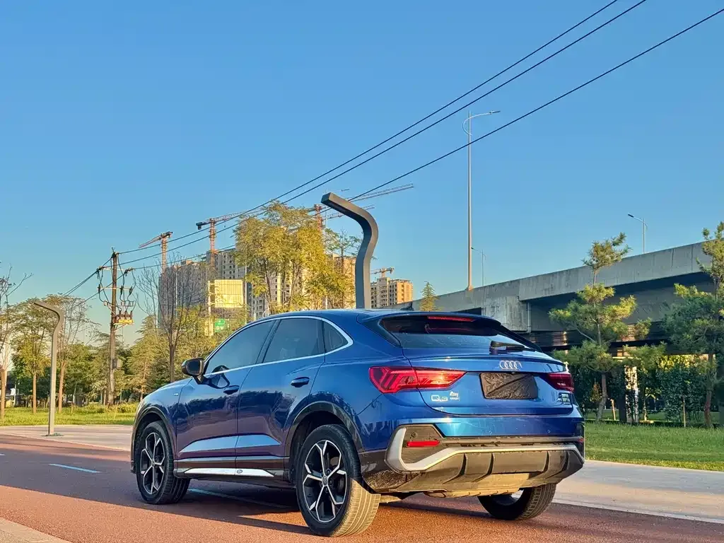 Audi Q3 Sportback — фото 4