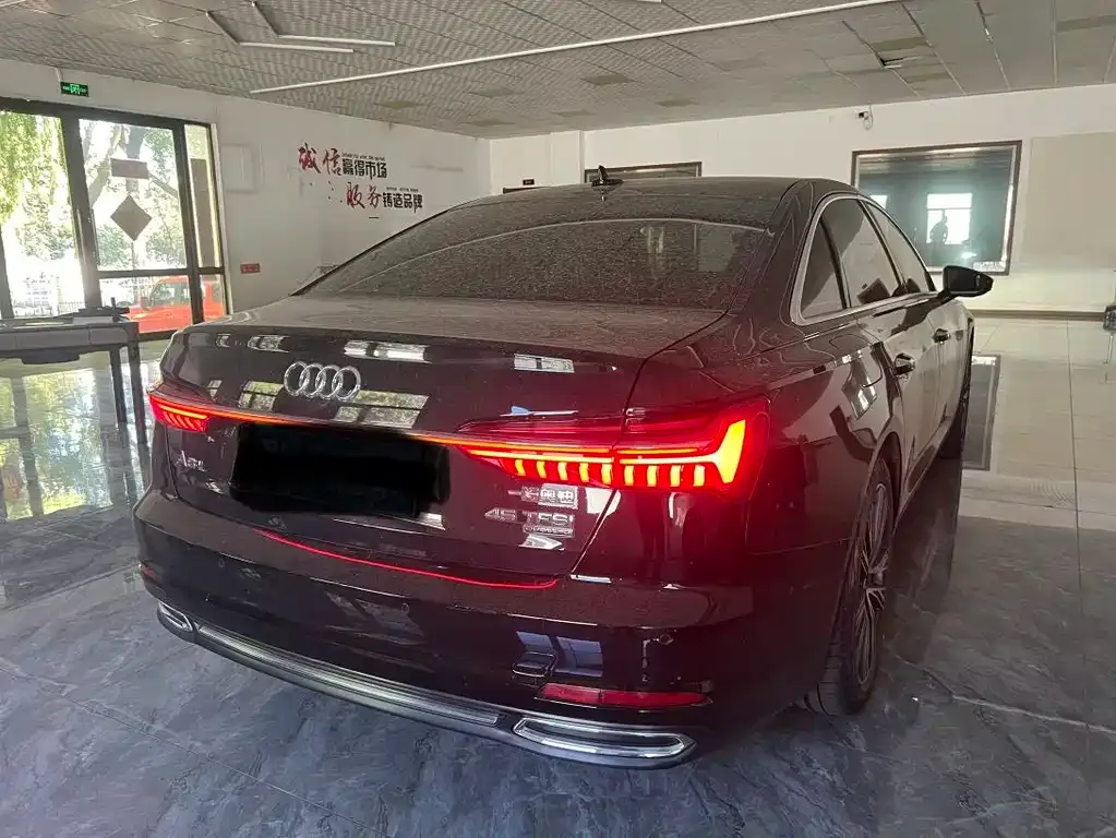 Audi A6L — фото 7
