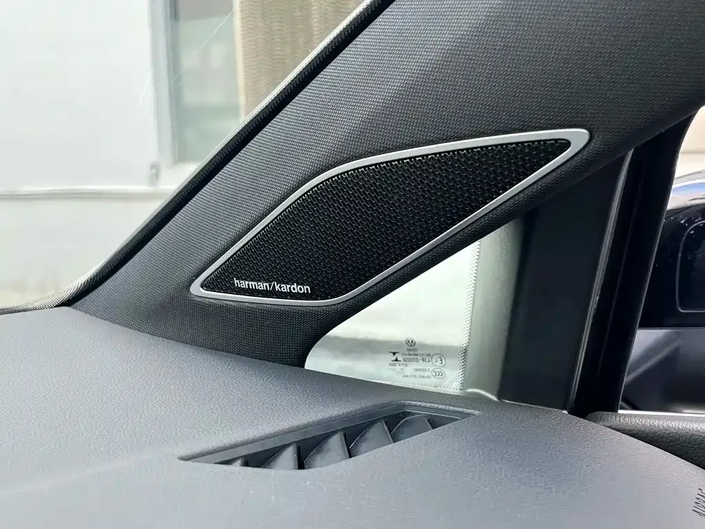 Volkswagen Golf GTI — фото 8