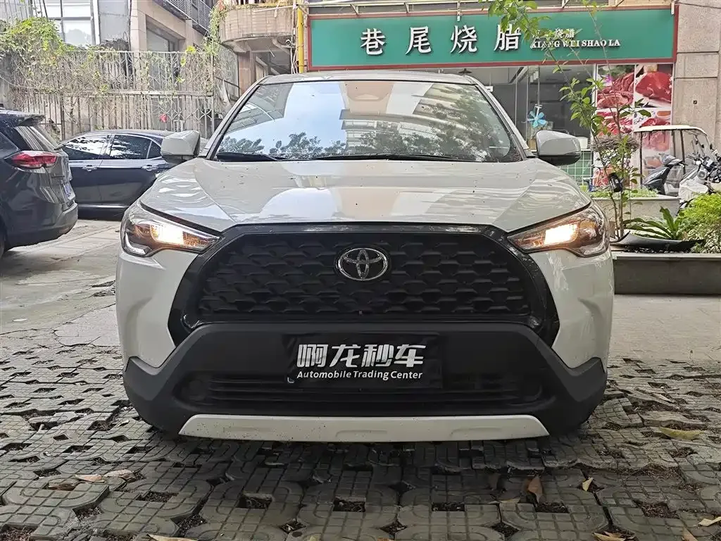 Toyota Corolla Cross — фото 8