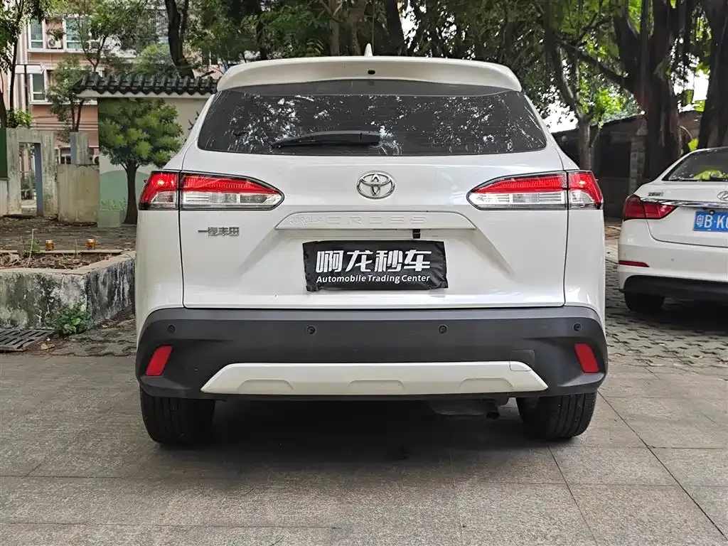 Toyota Corolla Cross — фото 3