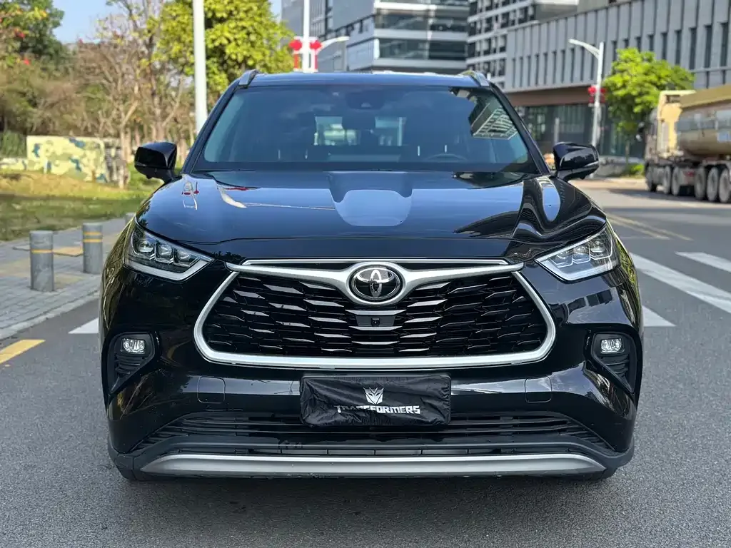 Toyota Highlander — фото 5
