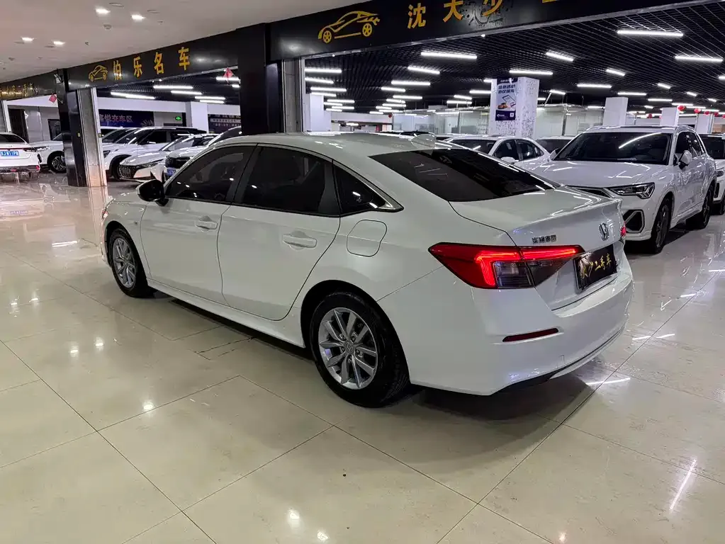 Honda Civic — фото 6