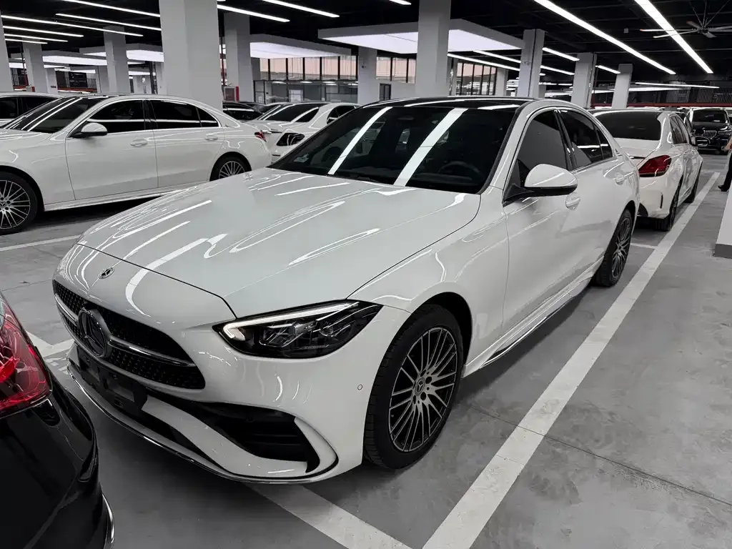 Mercedes-Benz C-Class — фото 1