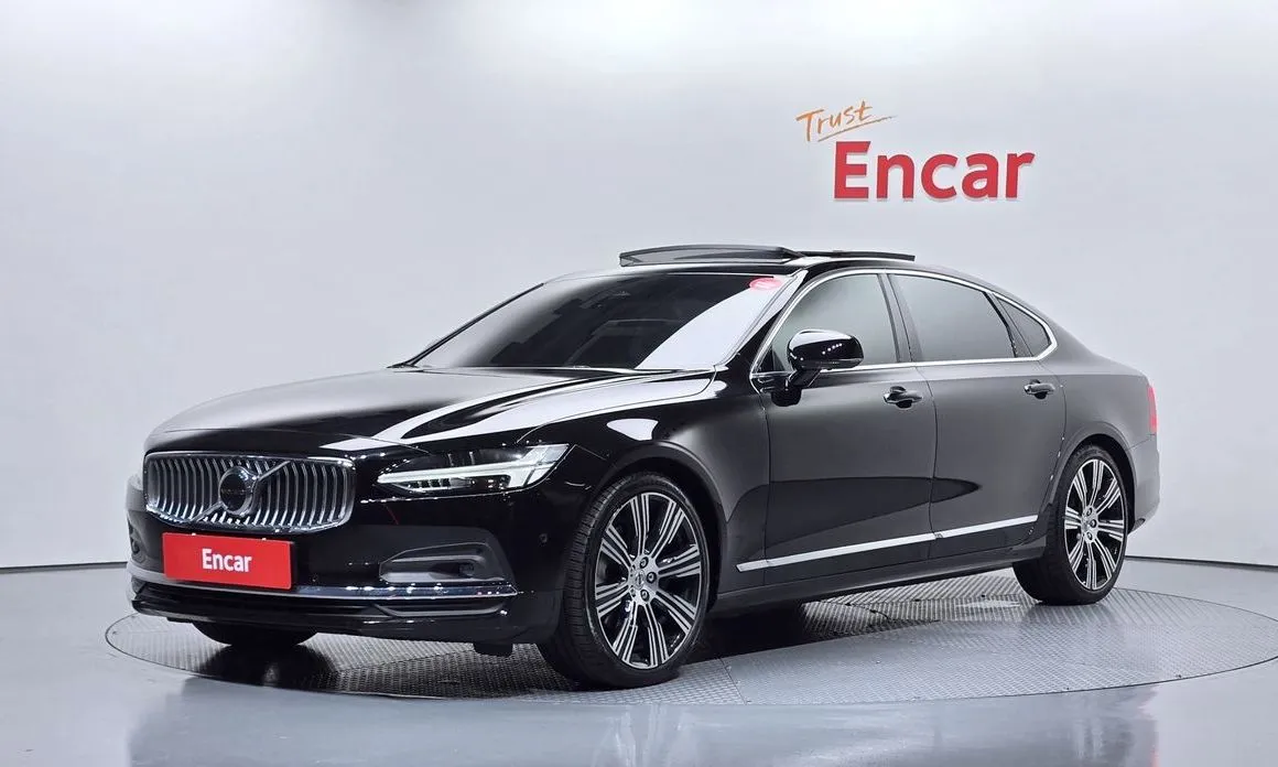 Volvo S90 — фото 1