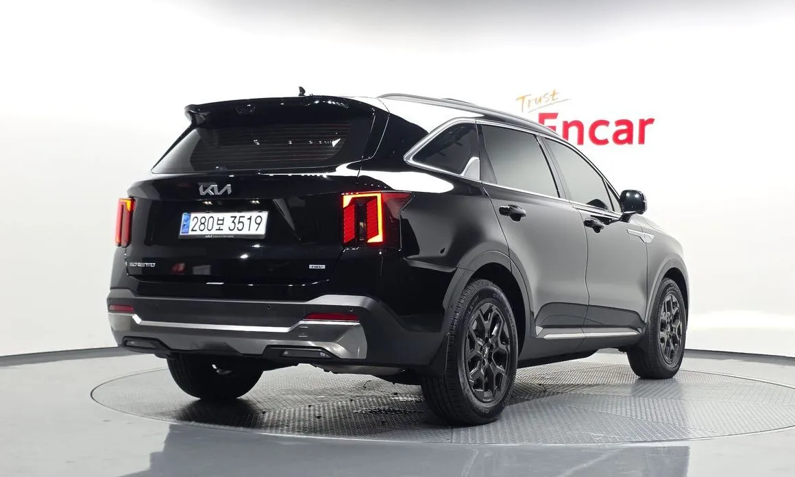 Kia Sorento — фото 5