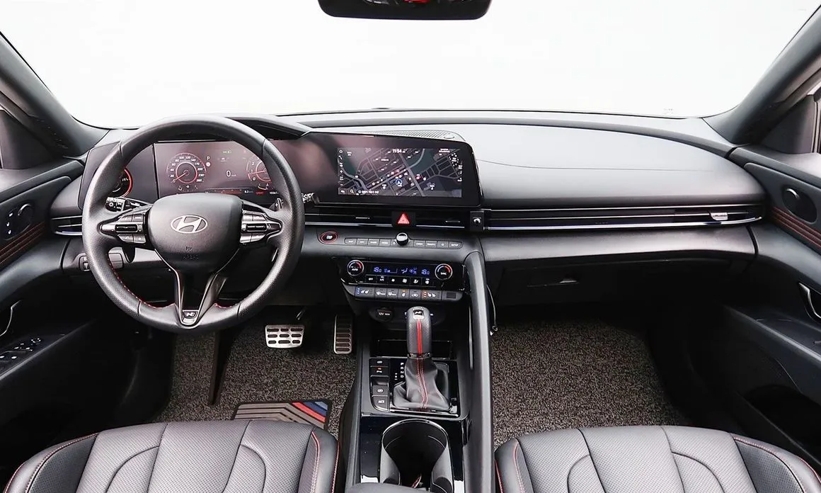 Hyundai AVANTE — фото 8