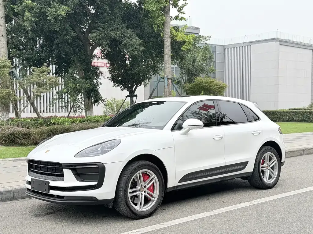 Porsche Macan — фото 1
