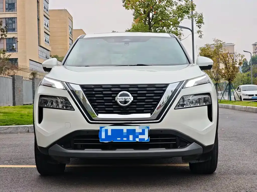Nissan X-Trail — фото 10